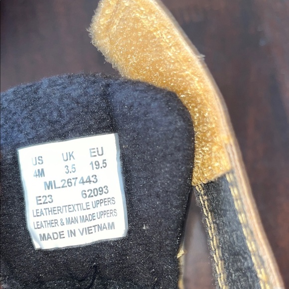 Merrell Kids Yellow and Black Adventure Boots - Picture 11 of 13